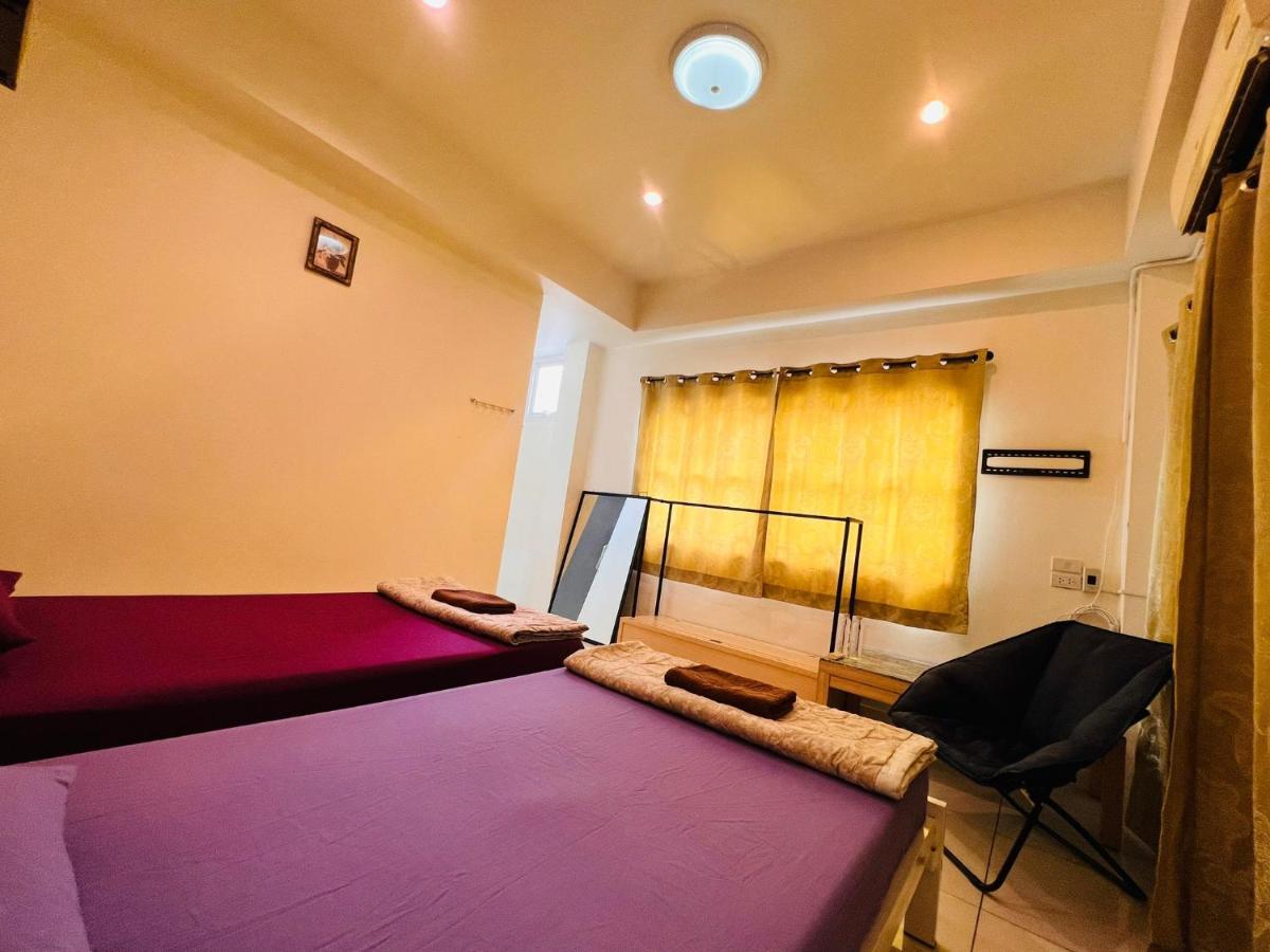 Aekkalukthai Hostel Rayong Exteriör bild