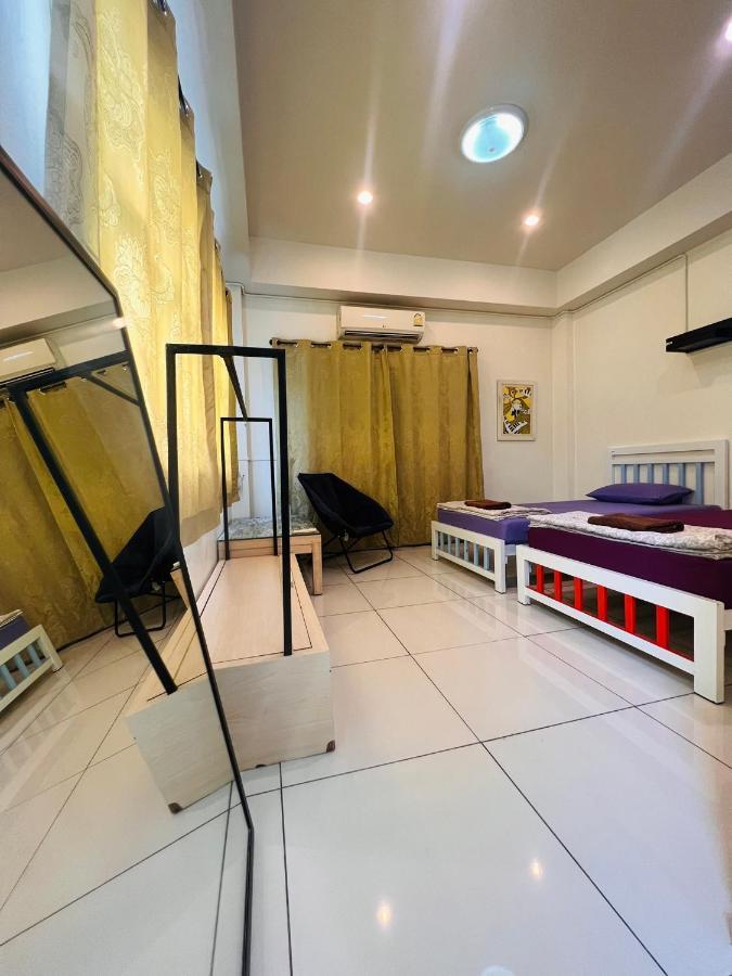 Aekkalukthai Hostel Rayong Exteriör bild