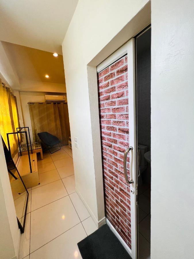 Aekkalukthai Hostel Rayong Exteriör bild